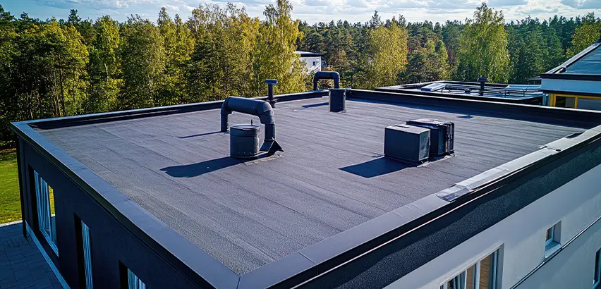Professional Flat Roof Replacement Services in West Chicago, IL