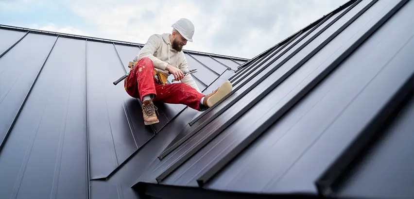 Professional Roof Valley Installation Services in West Chicago, IL